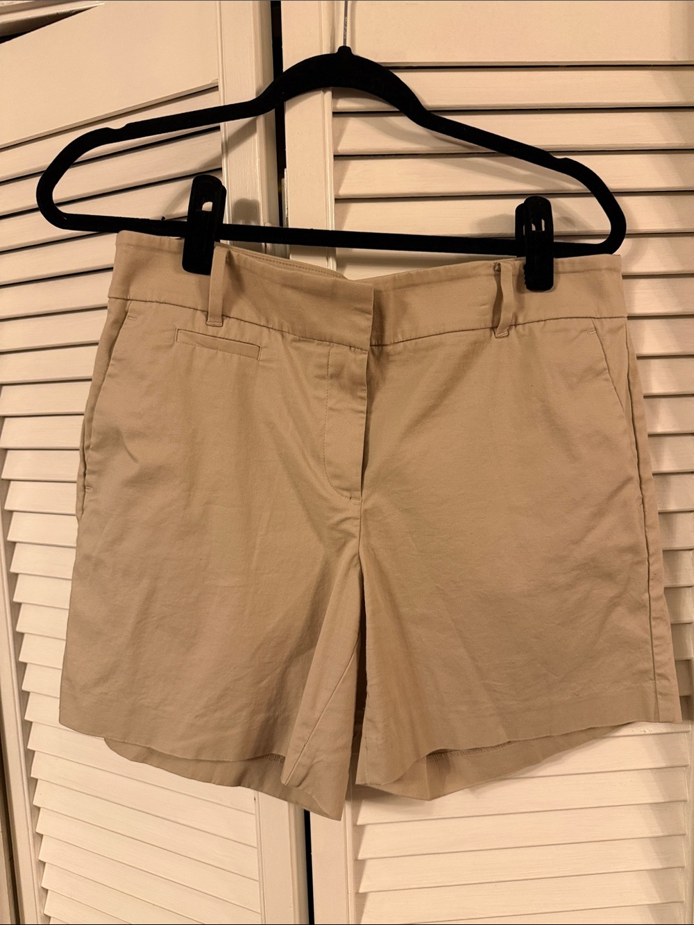 Ann Taylor Khaki Beige Shorts